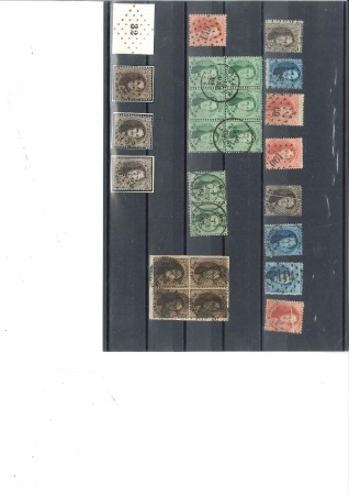 Ensemble de timbres sur deux plaquettes montrant u