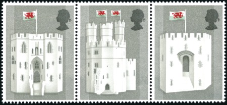 Stamp of Great Britain » Queen Elizabeth II 1969 Prince of Wales Investiture 5d se-tenant stri