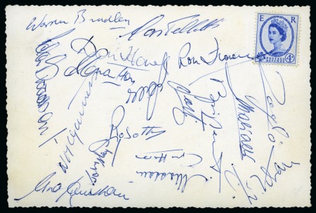 1959 Photo postcard of England national team which played against Italy in May 1959, reverse with the signatures of the English and the Italian players