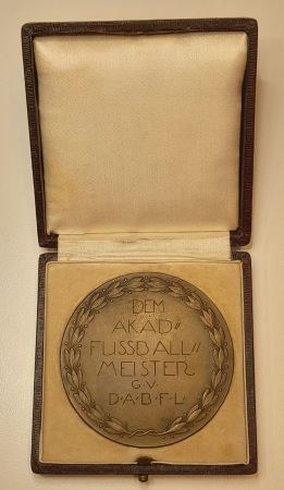 1913 German commemorative medal "Dem Akademischem Fussball Meister Leipzig 1913