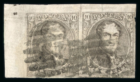 1861, 10 centimes Brun, en paire, coin de feuille avec